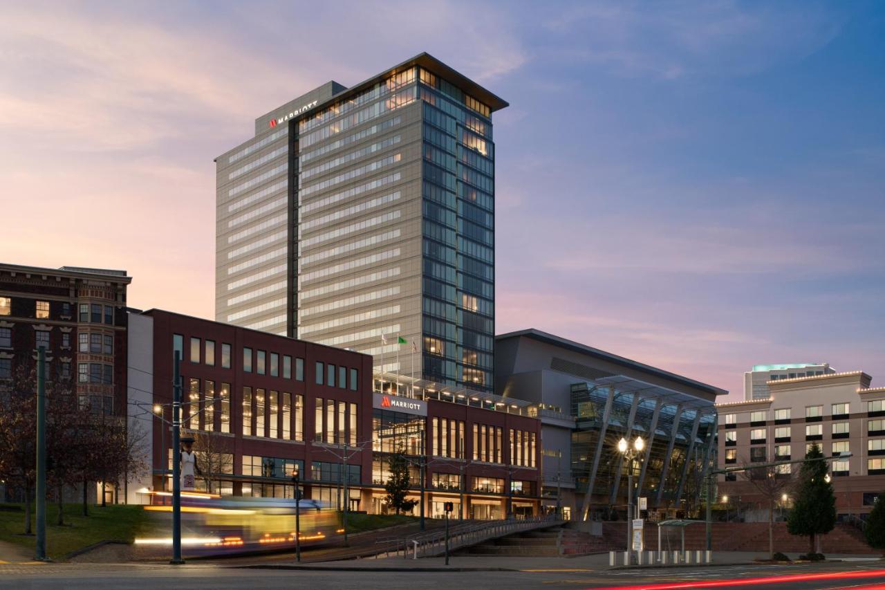 Marriott Tacoma Downtown Hotel Exterior photo
