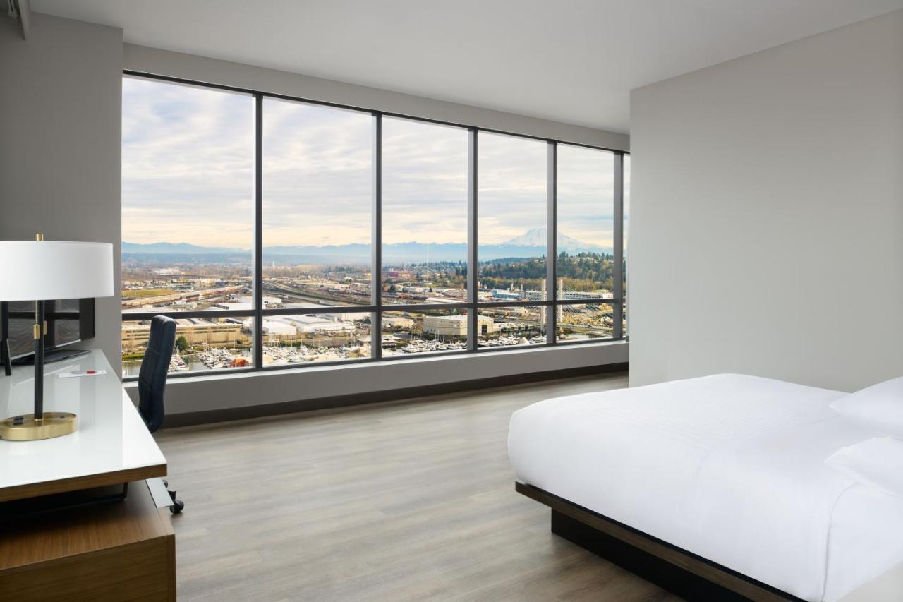 Marriott Tacoma Downtown Hotel Exterior photo